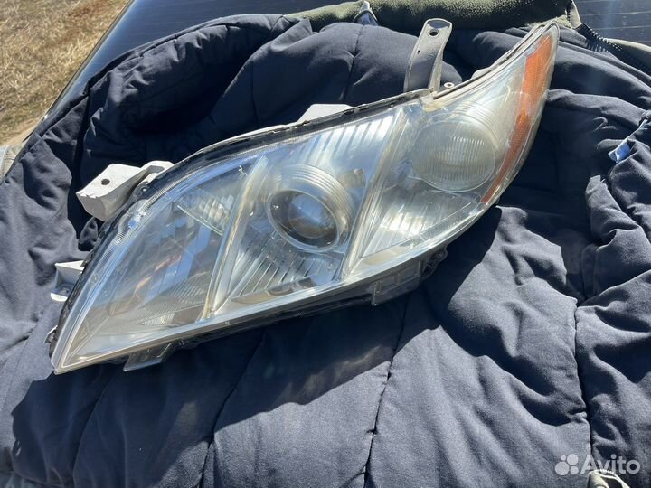 Фары на toyota camry 40