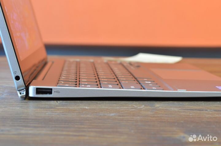 Нетбук-трансформер Lenovo Miix 320-10ICR