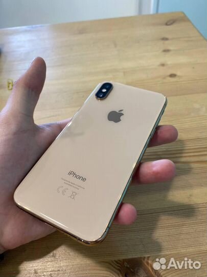 iPhone Xs, 64 ГБ