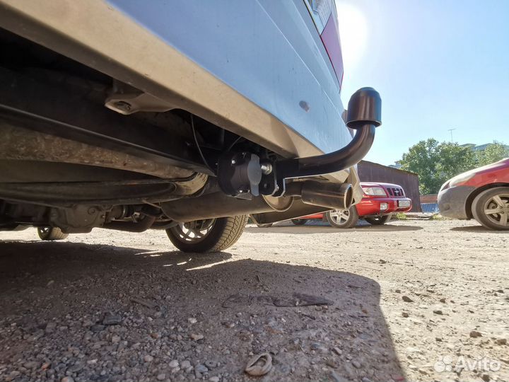 Фаркоп Toyota Alphard