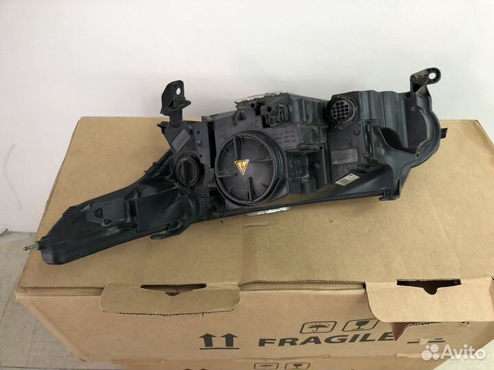 Фара правая Рендж Ровер Спорт Л494 2013 неадаптив