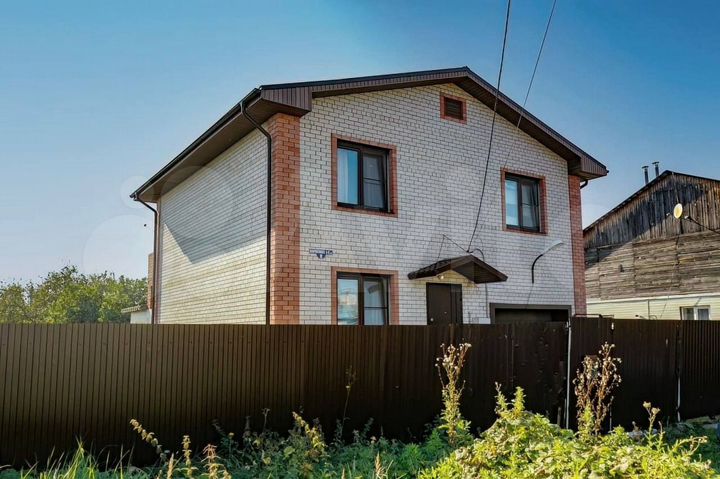 Дом 121 м² на участке 6 сот.