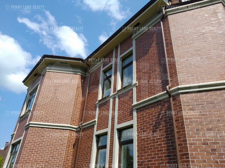 Коттедж 510 м² на участке 15 сот.