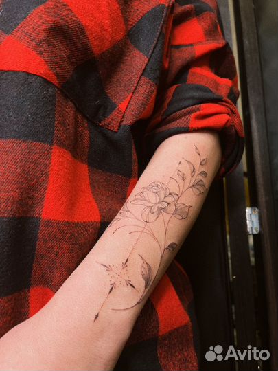 Модель на тонкие и воздушные татуировки