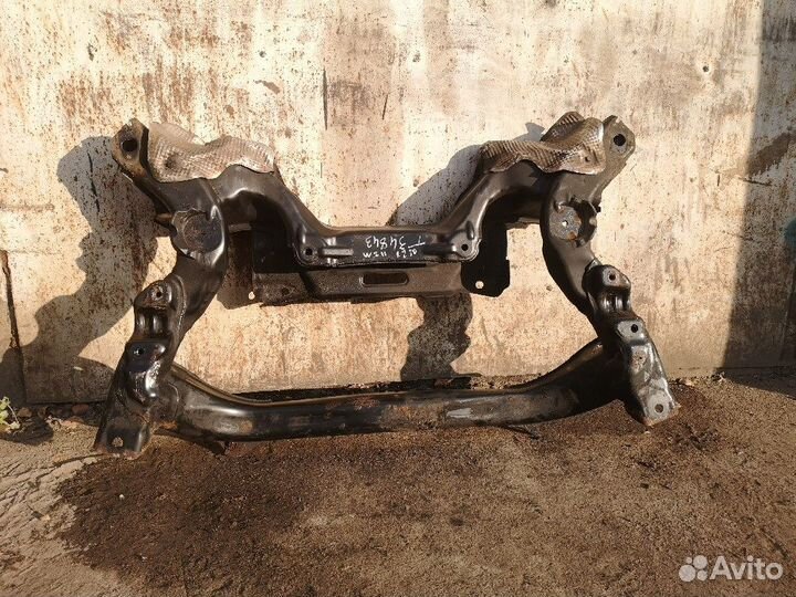 Подрамник передний Мерседес W211