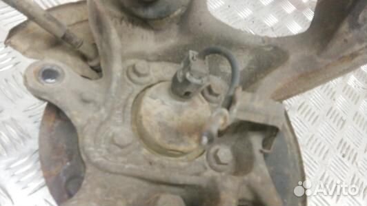 Ступица задняя левая toyota avensis T25 (7ST12LZ01