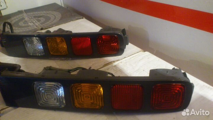 Стоп сигнал ниссан куб правый/левый 2002-2005г