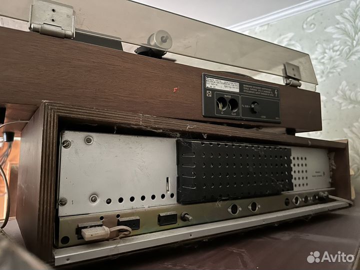 Проигрыватель винила СССР