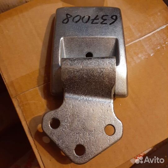 Петля двери volkswagen T5,T6