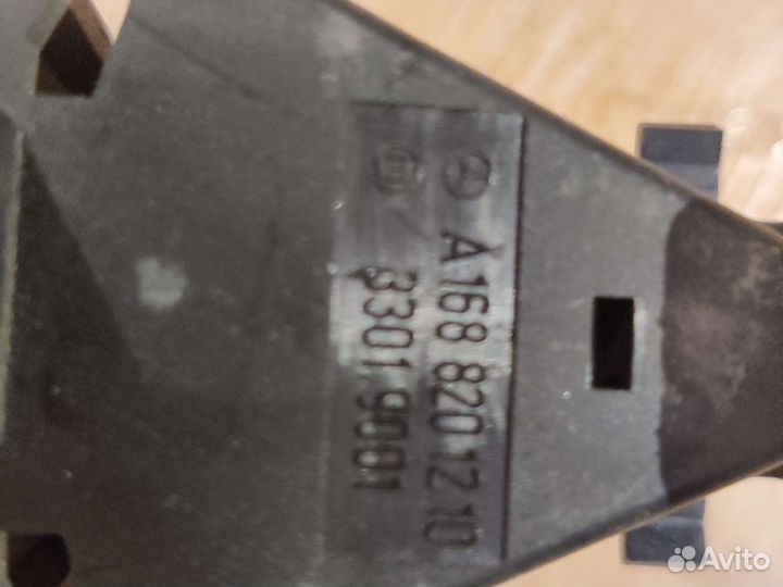 Кнопка аварийной сигнализации Мерседес А W168