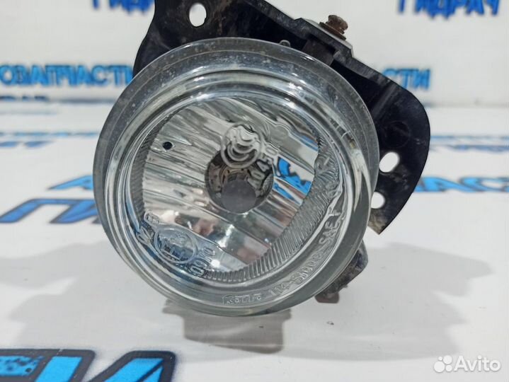 Фара противотуманная правая с кронштейном Mazda CX