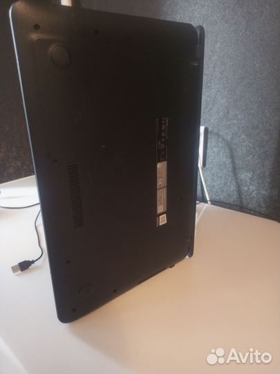 Ноутбук asus