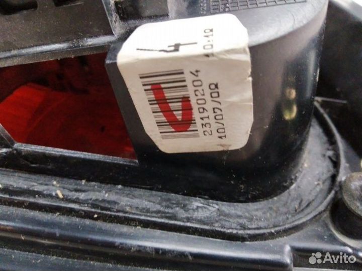 Фонарь внешний задний правый Nissan Primera P11