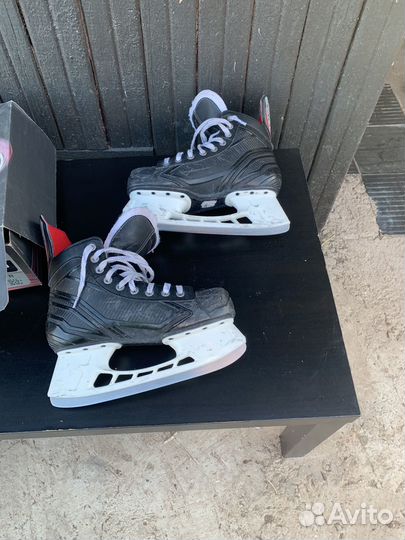 Коньки бауэр vapor x300