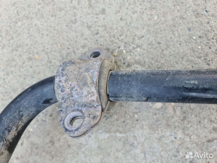 Передний стабилизатор Mercedes W222