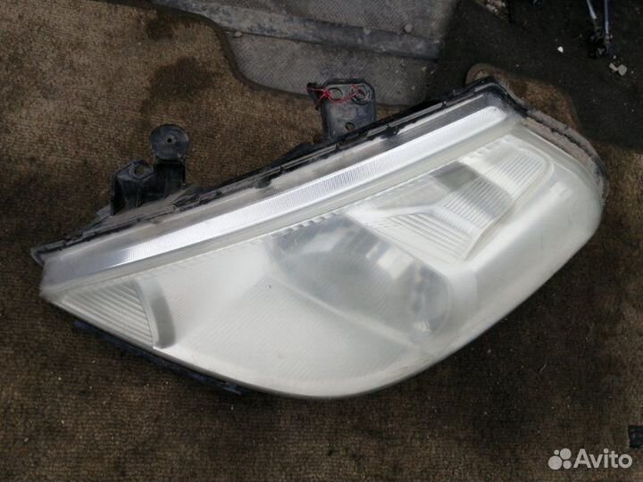 Фара передняя левая Nissan Tiida C11 HR15