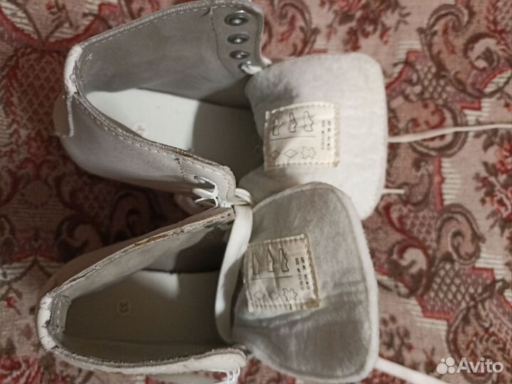 Коньки фигурные