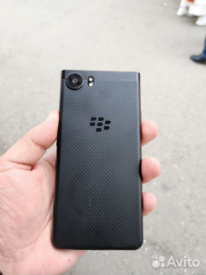 BlackBerry KEYone, 4/64 ГБ