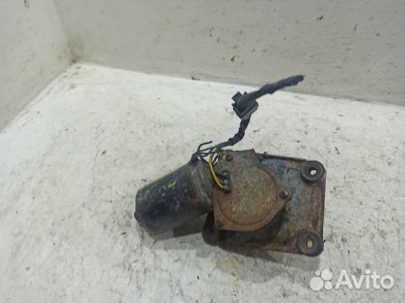 Моторчик стеклоочистителя передний