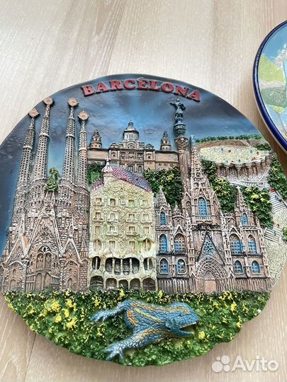 Настенная тарелка