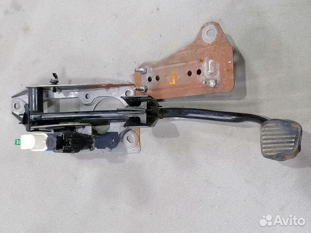 Педаль тормоза Ford Focus 2 2005-2008 с датчиками