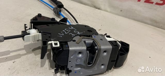 Замок двери задний правый Mercedes C180 W204