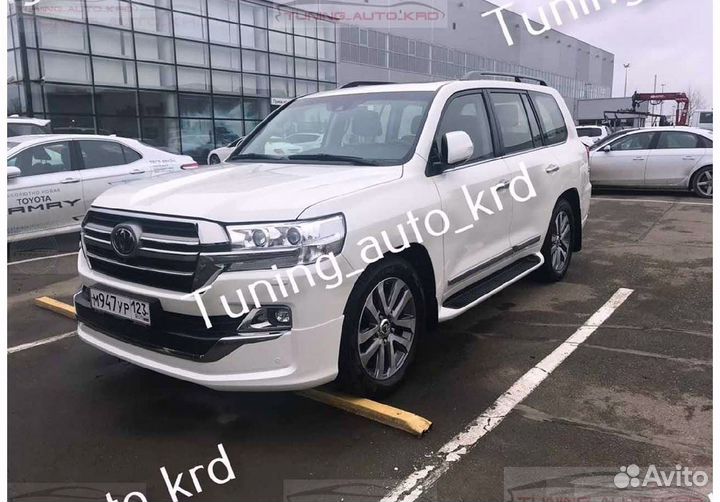 Подножки (пороги) Toyota Land Cruiser 200