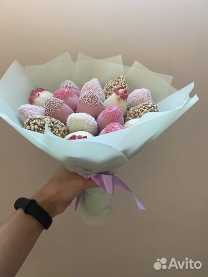 Букет клубника в шоколаде подарок Воронеж