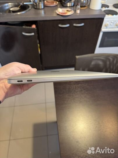 Apple macbook air m1 13 8/256 Сильвер