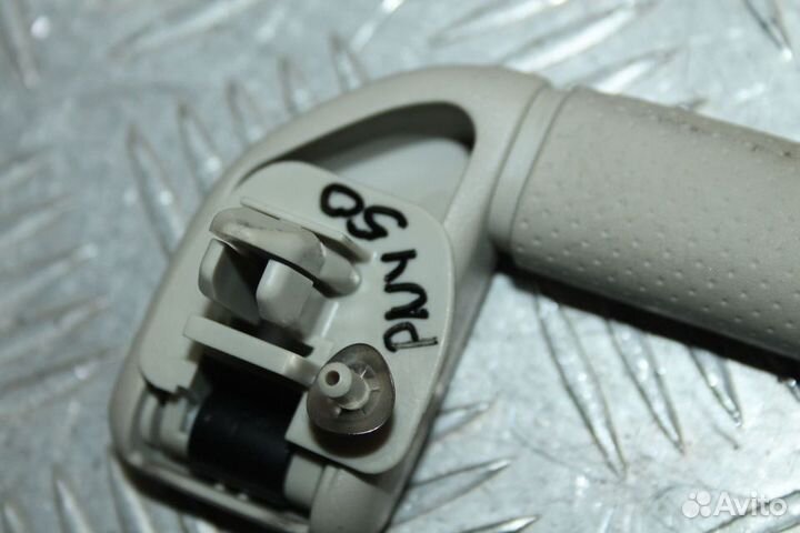 Ручка салона потолочная Nissan Fuga Y50