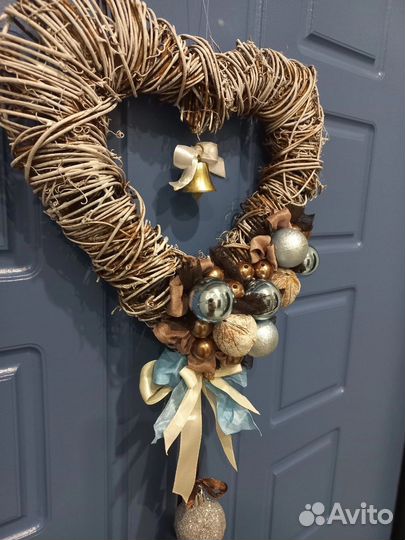 Рождественский венок на входную дверь