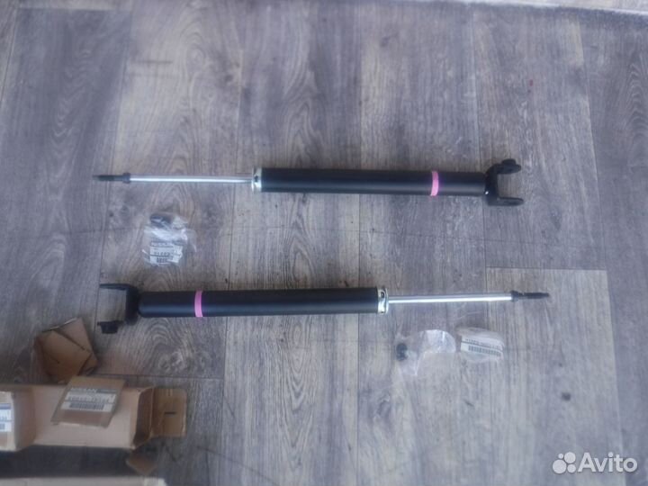 Амортизатор задний (цена за шт.) Nissan Teana 2012