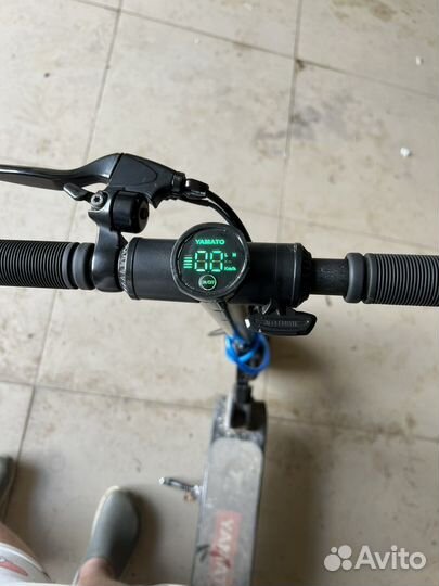 Самокат взрослый электрический бу