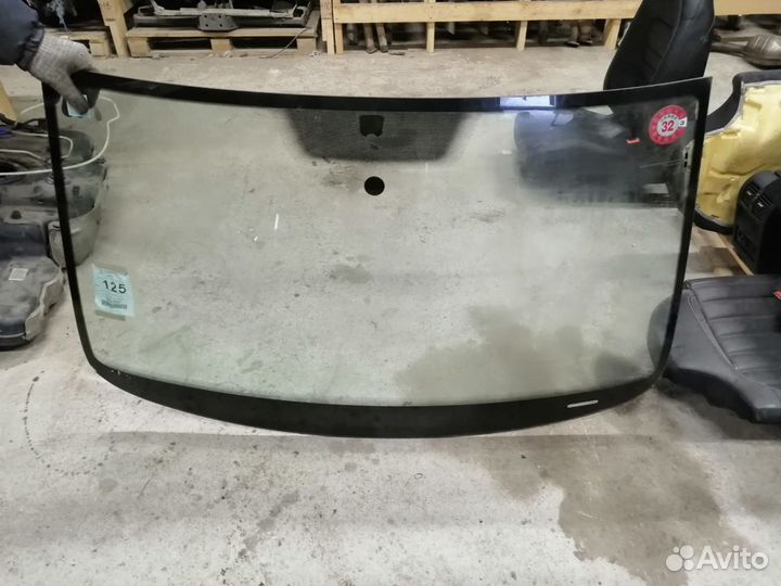 Стекло лобовое Volkswagen Passat B6 (2005-2010)