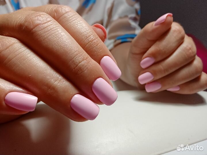 Маникюр и педикюр