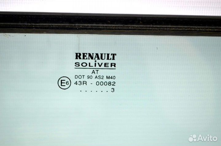 Стекло двери, малое, левое renault trucks Magnum E.tech (01.00)