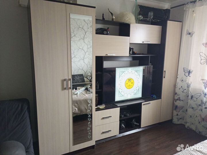 Шкаф стенка