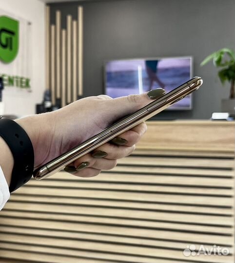 iPhone 11 Pro Max, 64 ГБ