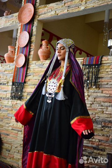 Костюмы национальные