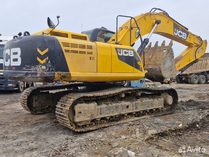 Гусеничный экскаватор JCB JS 330LC, 2012