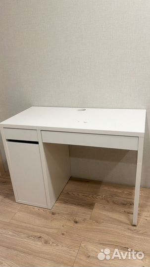 Письменный стол IKEA