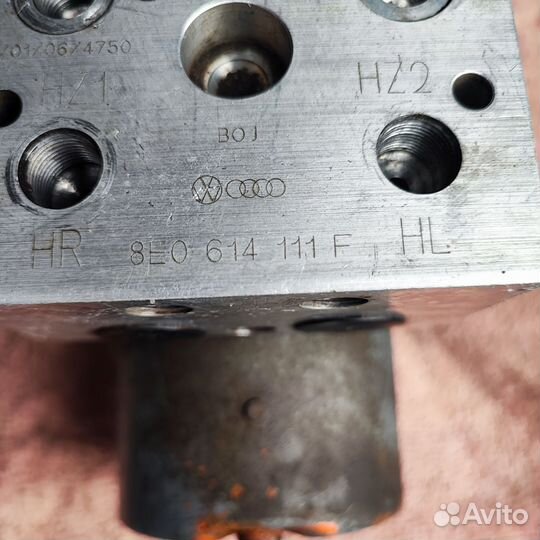 Блок абс 8EO614111F passat b5 1.8 150 MT