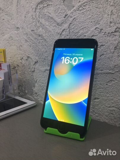 iPhone 8 Plus, 64 ГБ