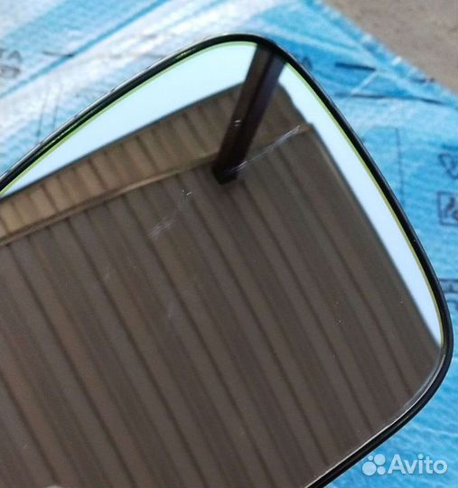 Зеркальный элемент toyota rav 4 (4) левый