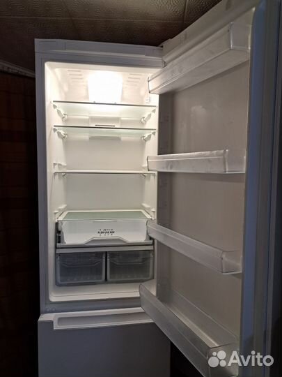 Холодильник indesit no frost
