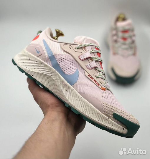 Кроссовки женские Nike Pegasus Trail 3