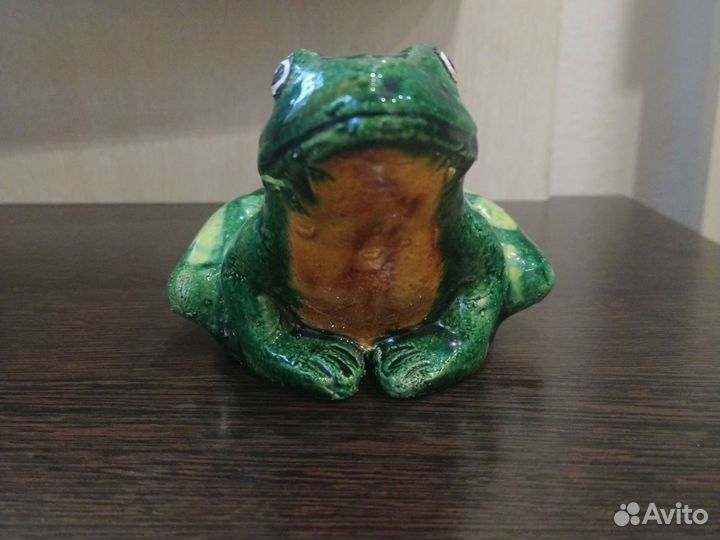 Лягушка сувенир