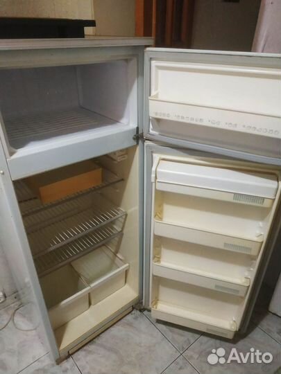 Холодильник бу минск 15