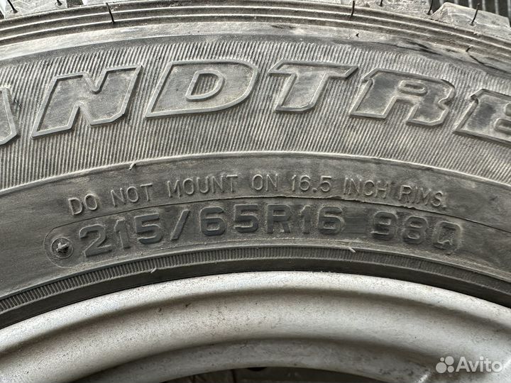 Комплект зимних колес 215/65/15