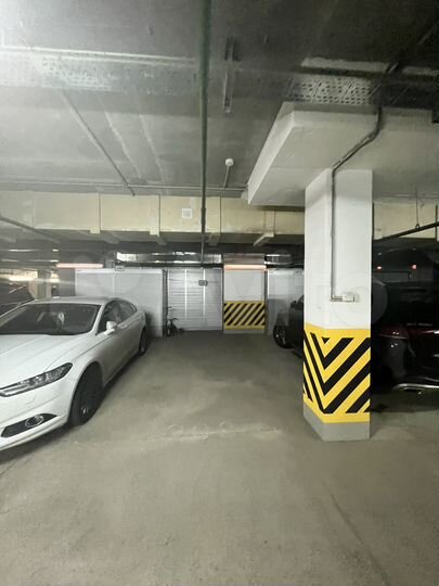 Машиноместо, 18 м²